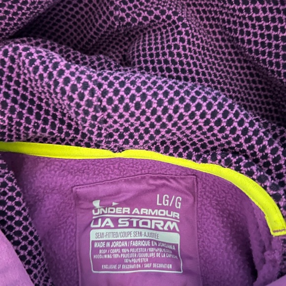 UnderArmour Hoodie - Picture 3 of 3